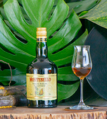 Rhum vieux Montebello · 8 ans d'âge· 42°· 70 cl